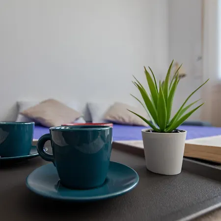 Ltapartments -bilocale Con Parcheggio A 900m Dalla Torre アパート